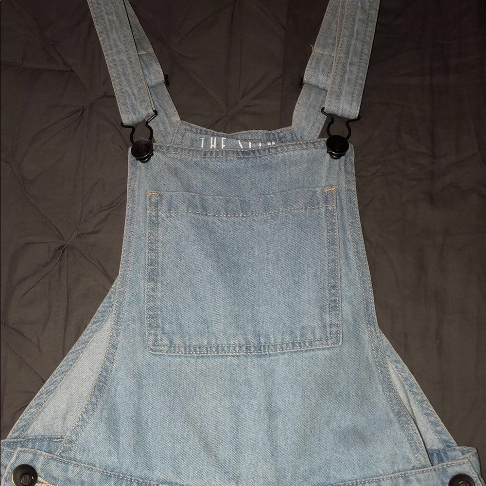 Overall - Picture 3 of 4